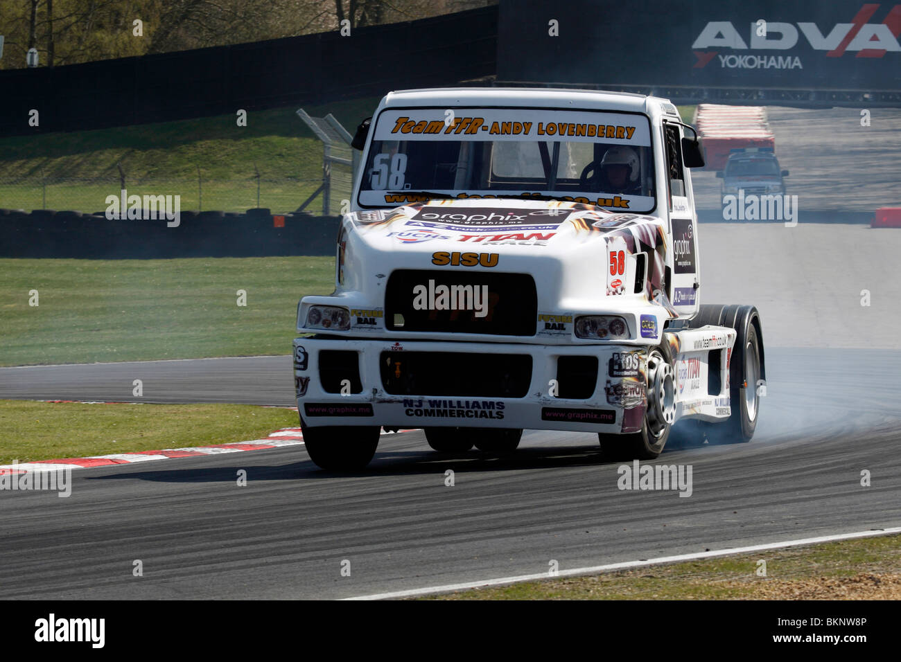 Andy Lovenberry in seinem Sisu SL250 in Brands Hatch Stockfoto