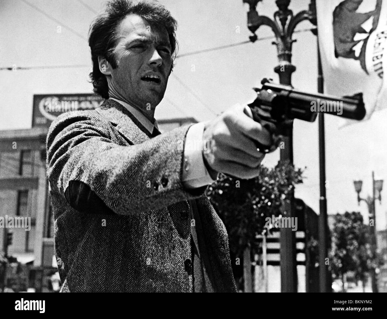 DIRTY HARRY (1971) CLINT EASTWOOD DTH 003P Stockfoto