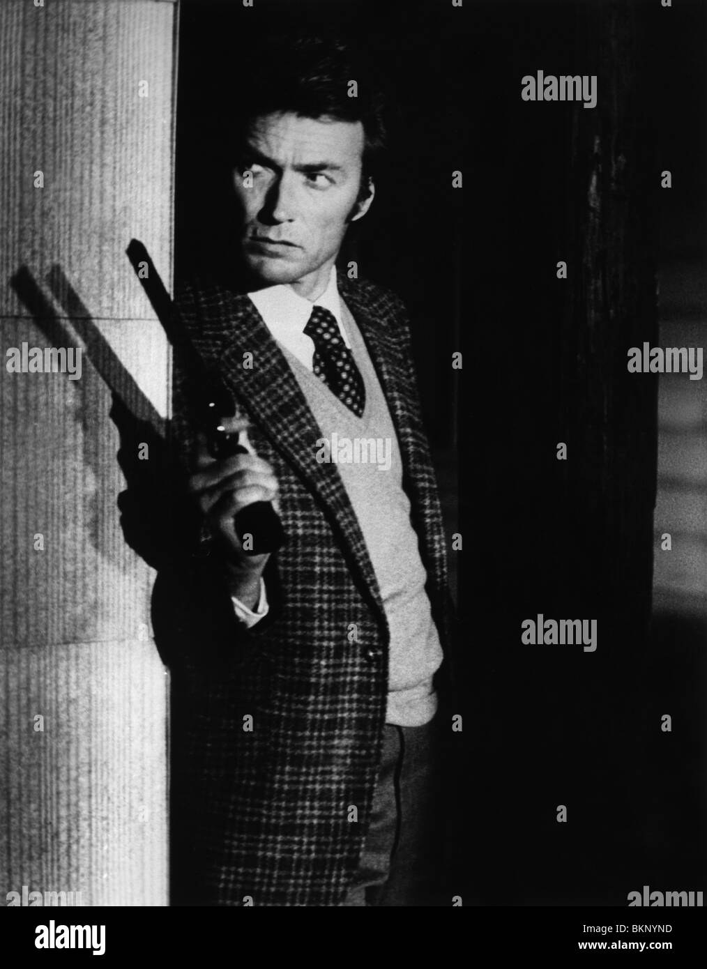 DIRTY HARRY (1971) CLINT EASTWOOD DTH 008P Stockfoto