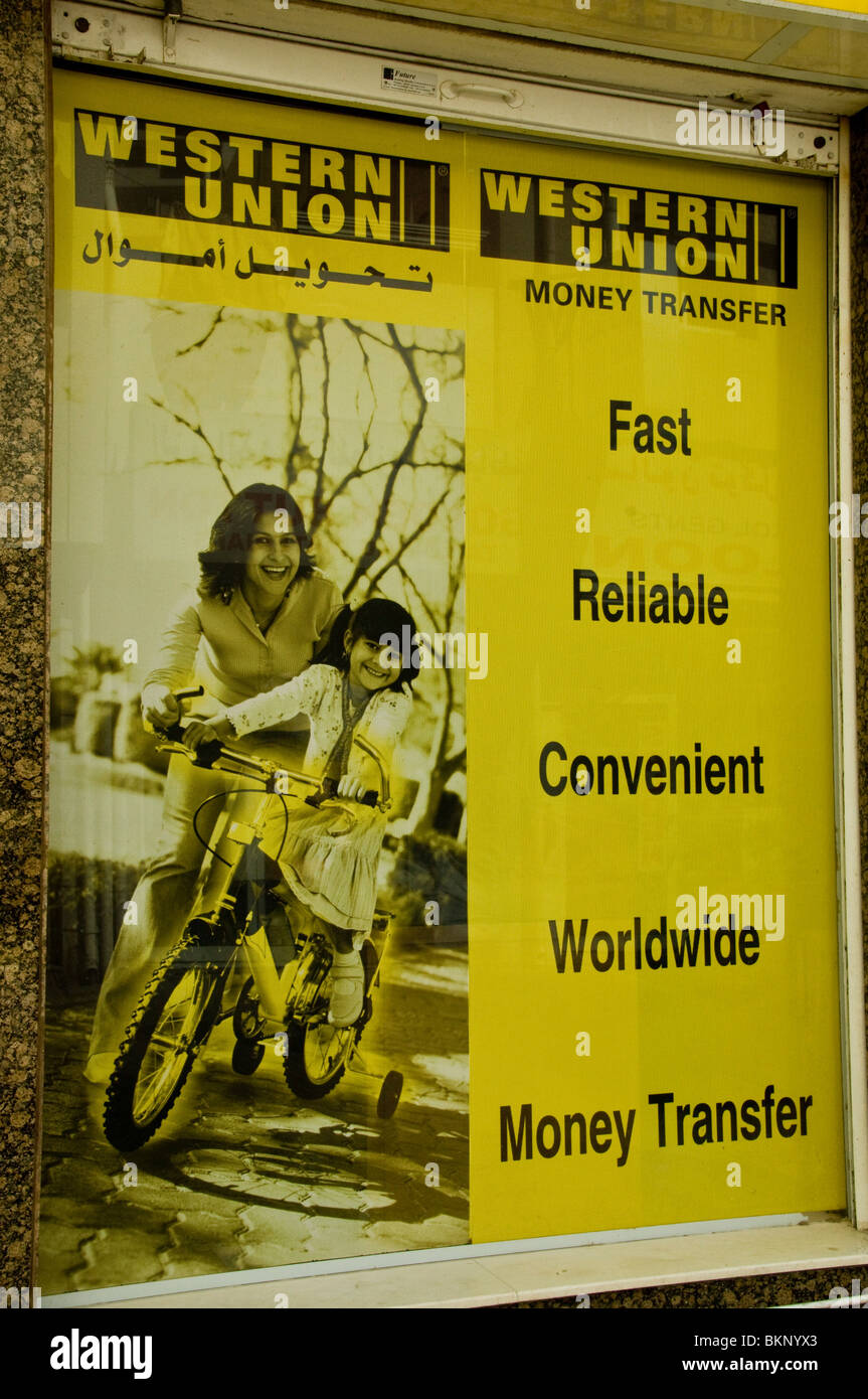 Western Union Geld Transfer Werbung Dubai Stockfotografie - Alamy