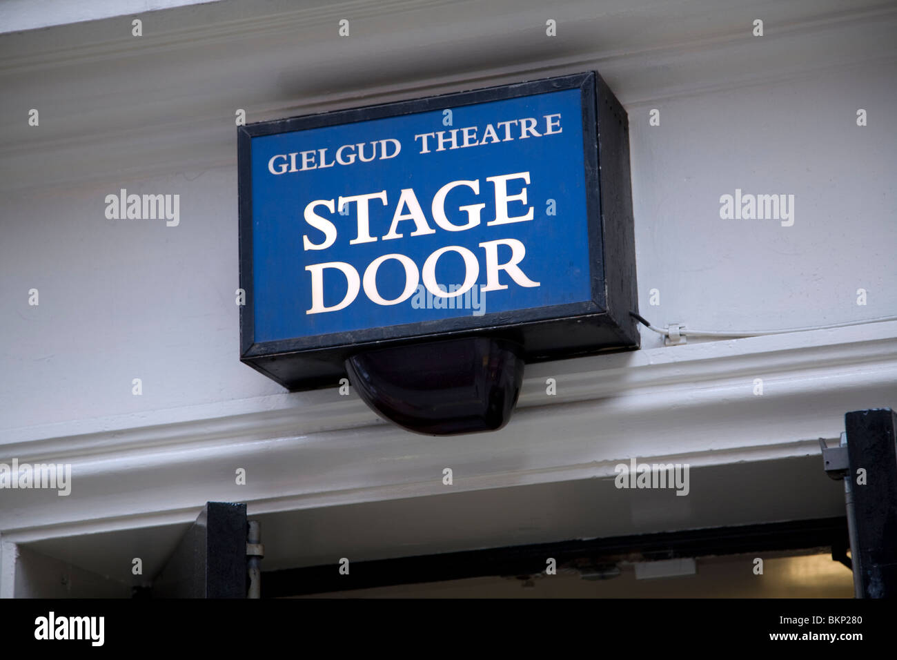 Bühne Türschild Gielgud Theatre, London, England Stockfoto