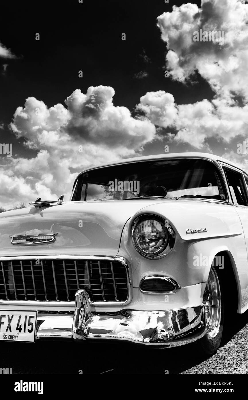 1955 Chevrolet Bel Air. Chevy. Amerikanische Oldtimer. Monochrom Stockfoto