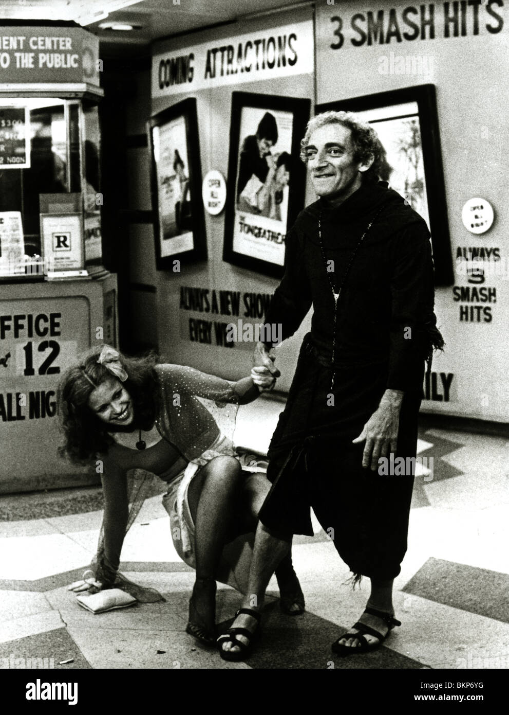 IN GOD TRUST WE (1980) MARTY FELDMAN, LOUISE LASSER MARTY FELDMAN (DIR) IGTR 003P Stockfoto