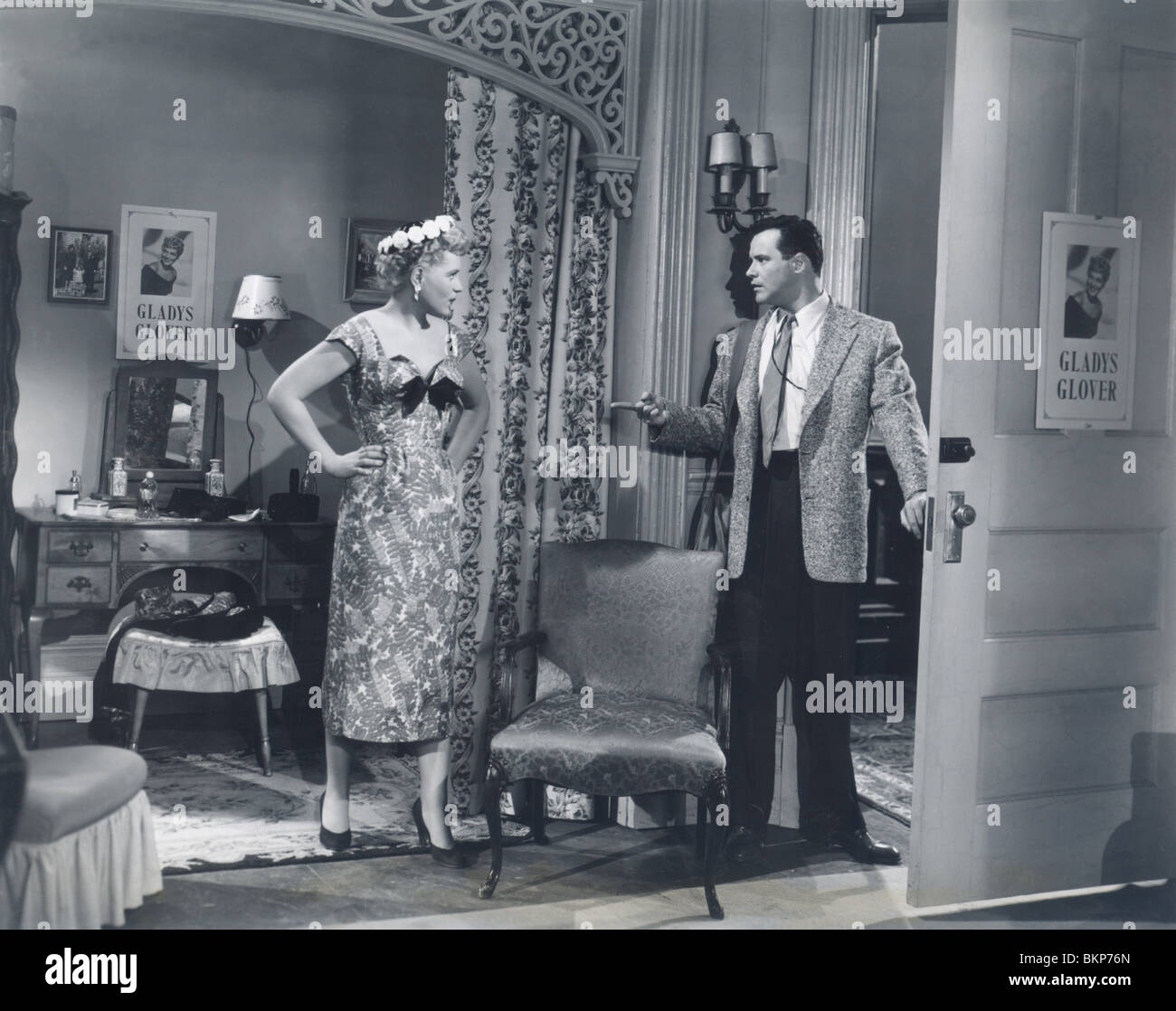 SOLLTE ES PASSIEREN SIE (1954) JUDY HOLLIDAY, JACK LEMMON ISHY 003P Stockfoto