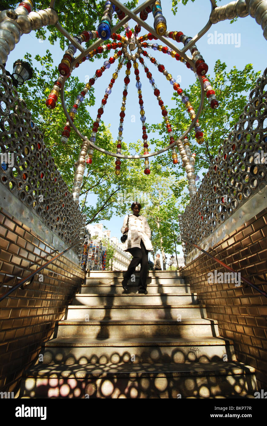 Palais Royal u-Bahn Eingang am Place Colette Paris France Stockfoto