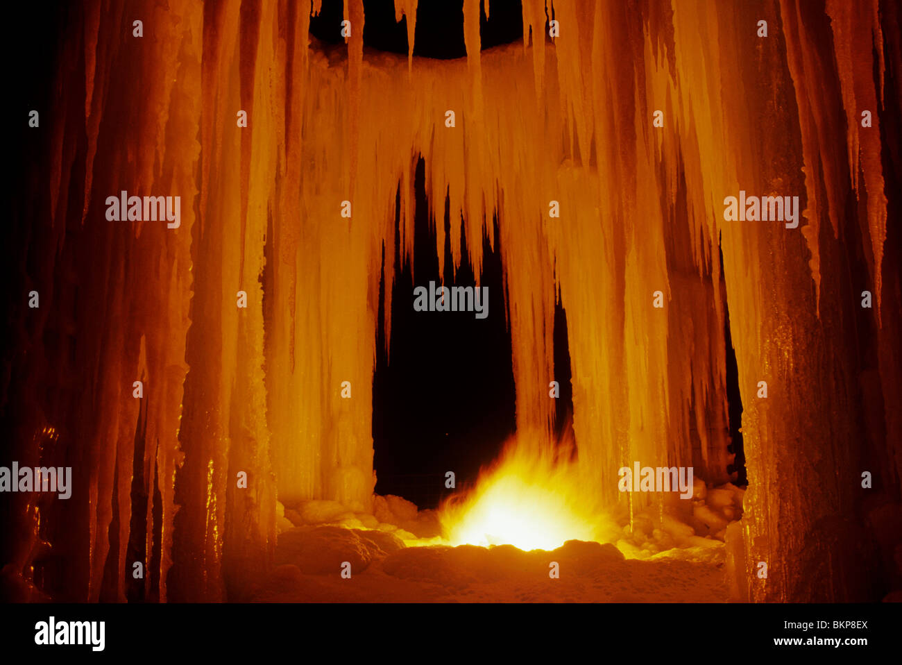 Feuer und Eis-Skulptur Stockfoto