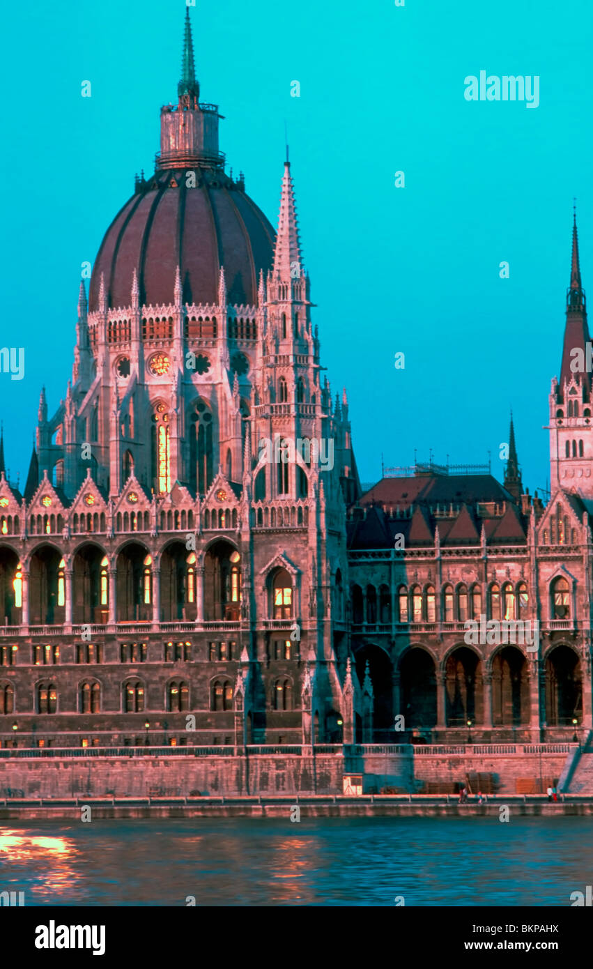Parliament Building on Danube River, Budapest, Hungary, Stockfoto