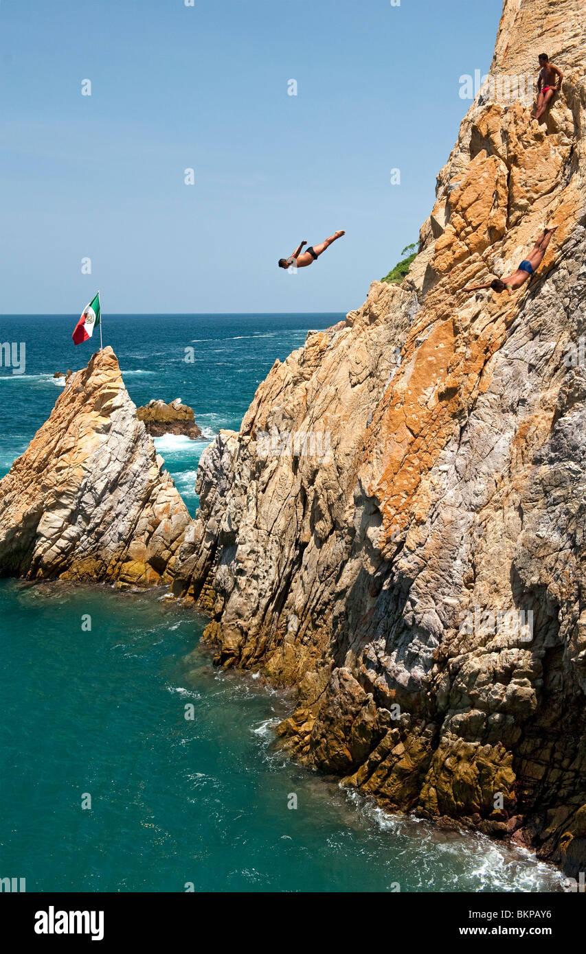 Klippenspringer in Aktion, La Quebrada Acapulco, Mexiko Stockfoto