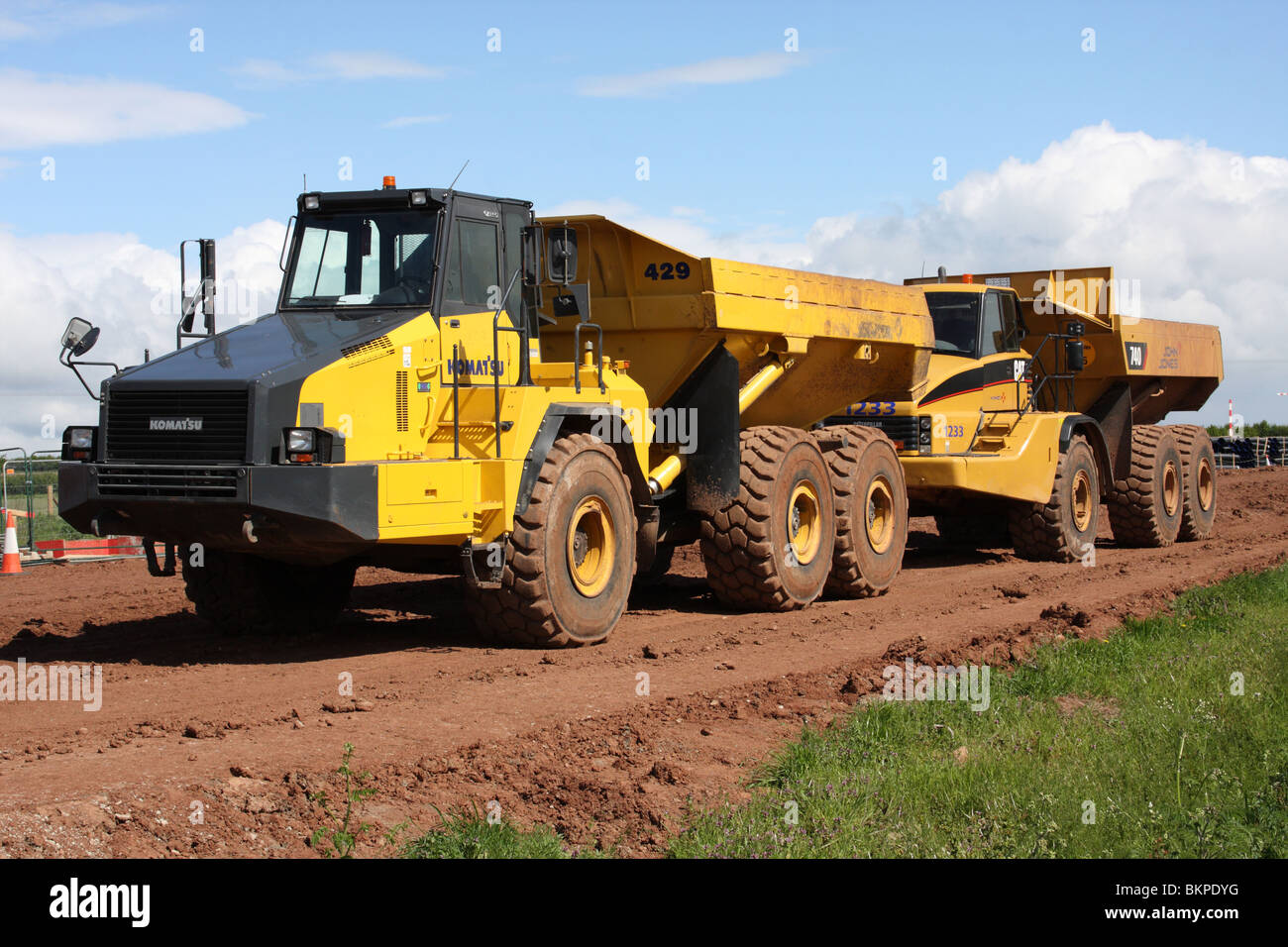 Kipper-LKW auf der Website der A46 Straße Verbreiterung Schema in Nottinghamshire, England, Vereinigtes Königreich Stockfoto