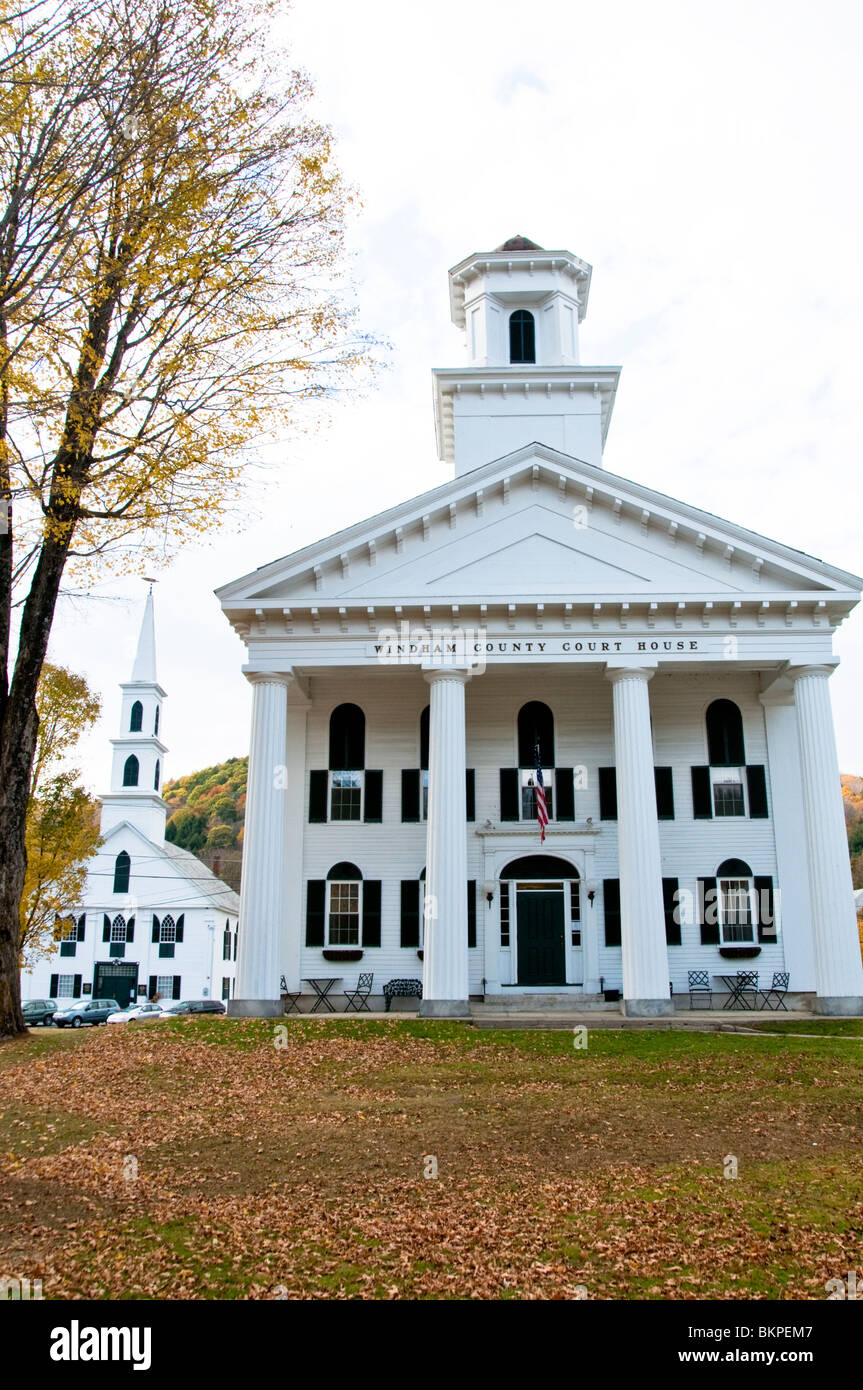 Congregational Church, Windham, County Courthouse, Herbstfarben, Herbst Farbe, Newfane, Vermont, New England, USA Stockfoto