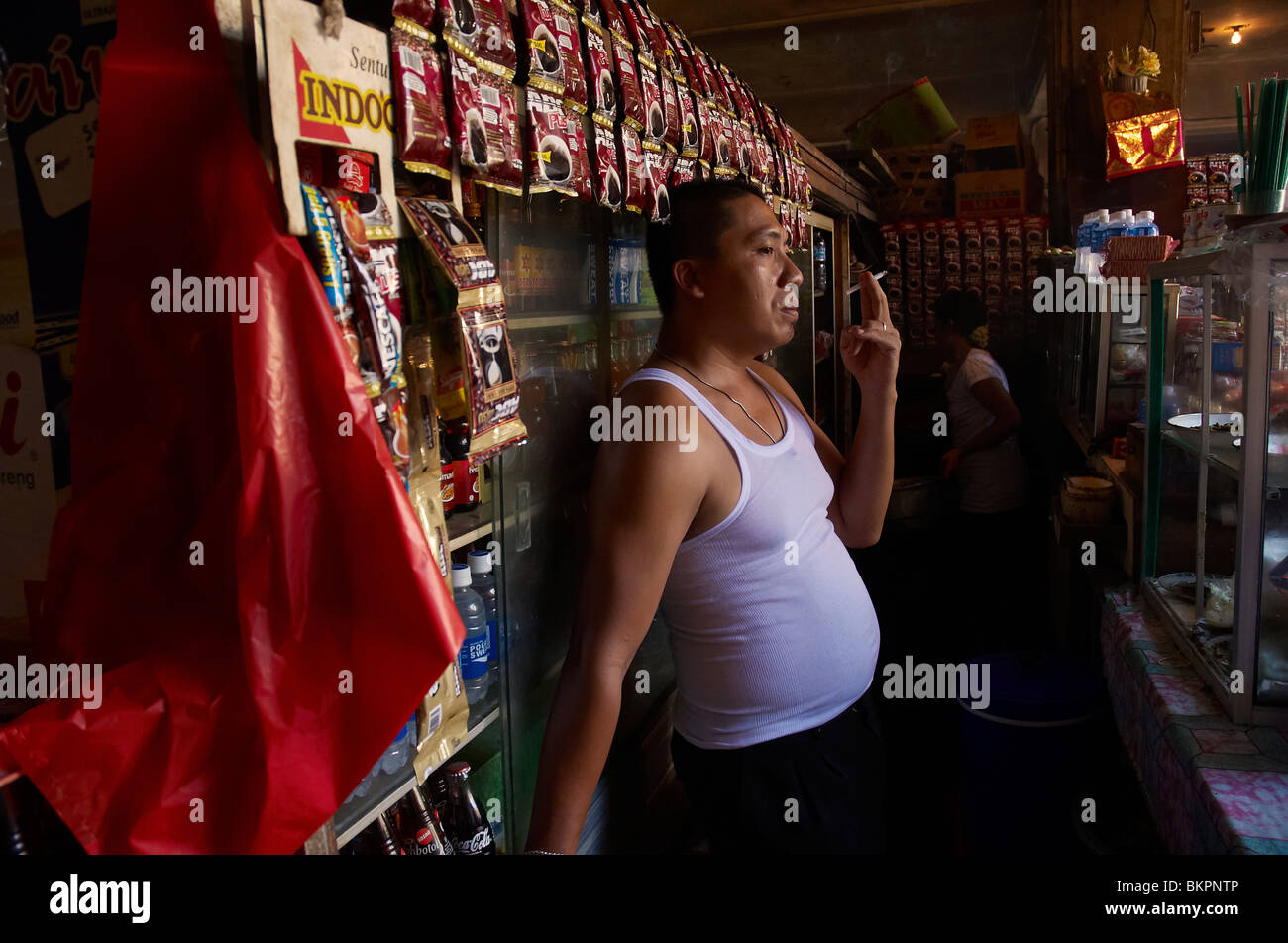 Balinesische lokalen Rauchen Stockfoto