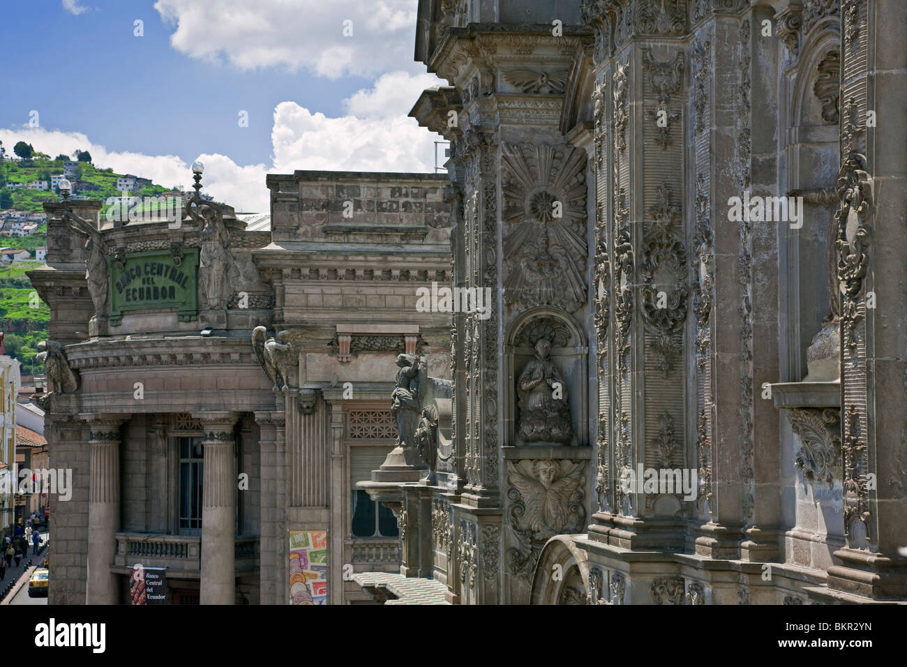Ecuador, die reich verzierten Steinfassade des Jesuiten-Kirche der Gesellschaft Jesu. Quito. Stockfoto