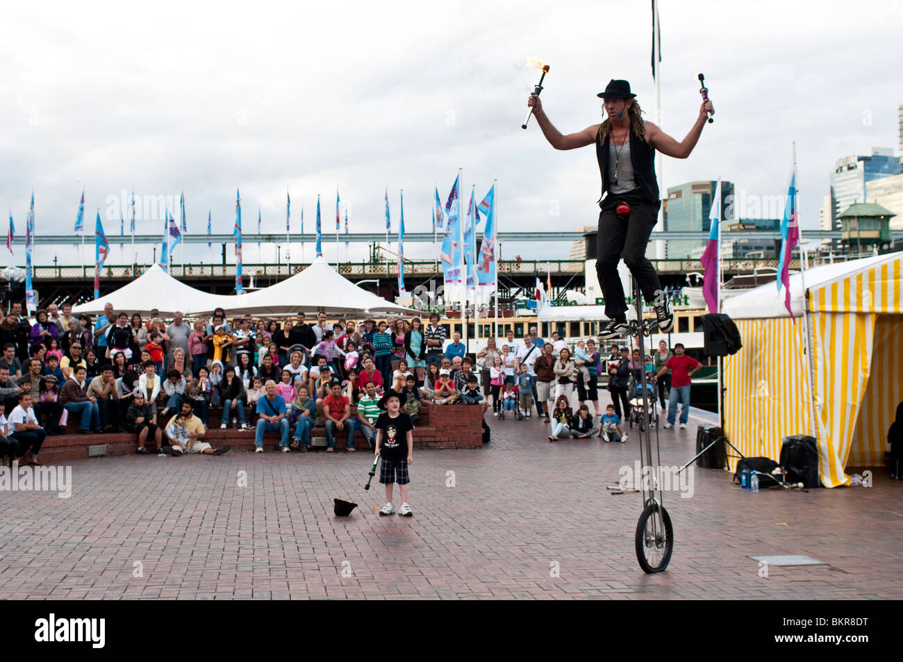 Straßentheater, Tamtam Festival, Darling Harbour, Sydney, Australien Stockfoto
