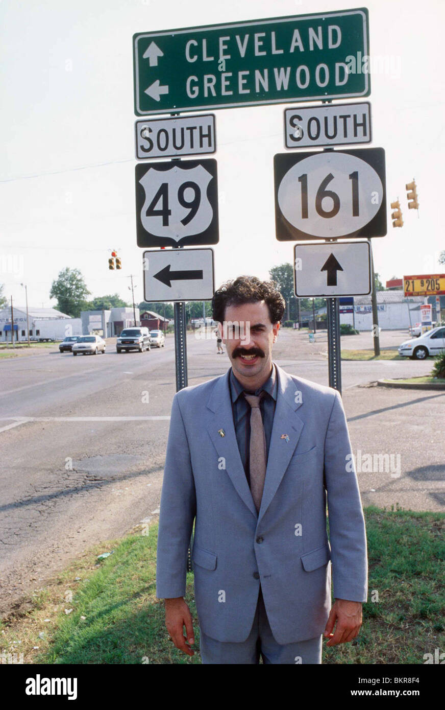 BORAT: KULTURELLES LEARNINGS VON AMERIKA FÜR MAKE BENEFIT GLORREICHE NATION VON KASACHSTAN (2006) SACHA BARON COHEN LARRY CHARLES Stockfoto