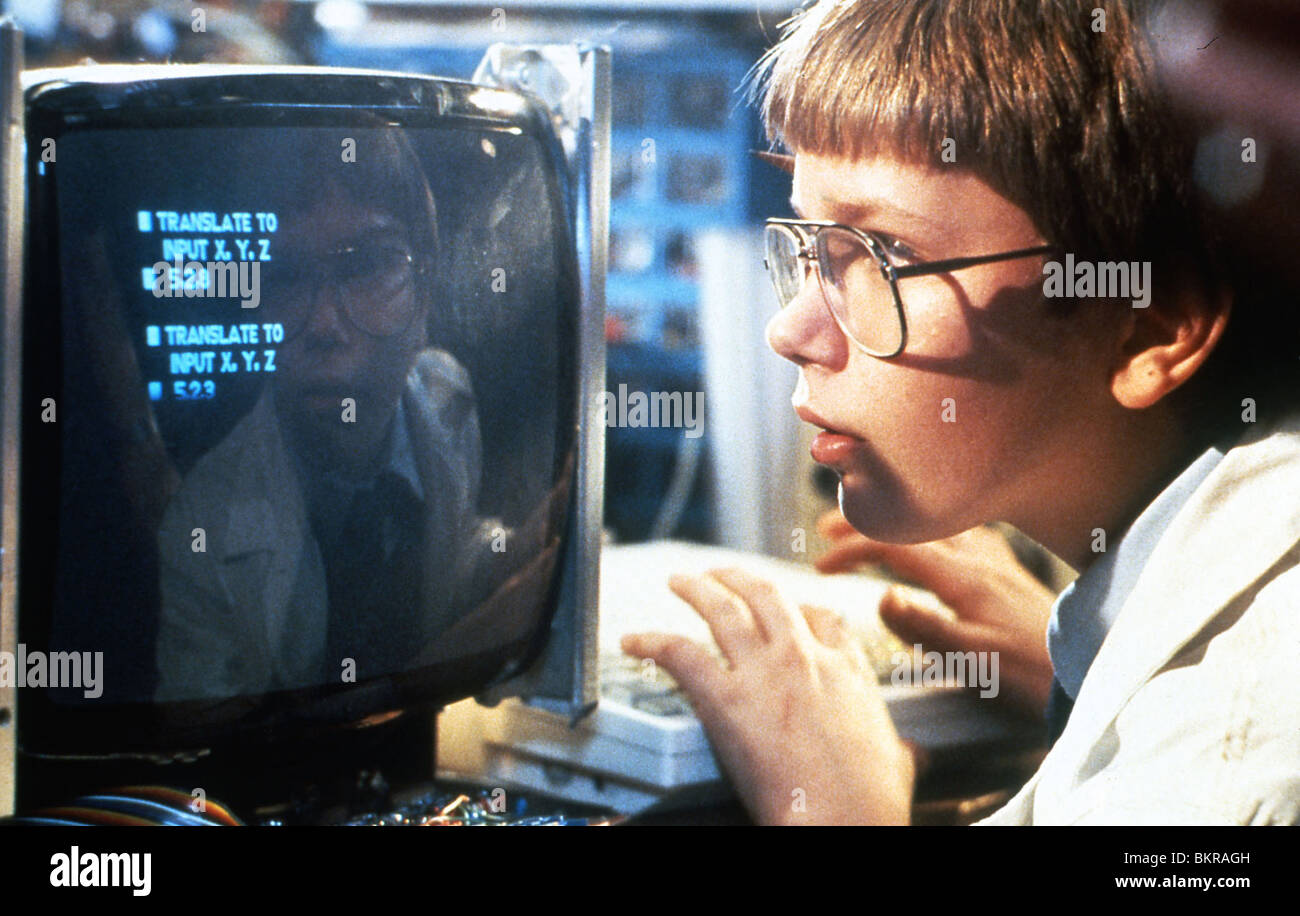 ENTDECKER (1985) RIVER PHOENIX JOE DANTE (DIR) 011 Stockfoto