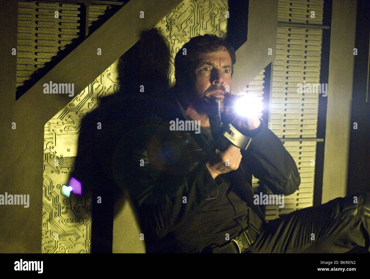 PANDORUM (2009) DENNIS QUAID CHRISTIAN ALVART (DIR) 001 Stockfoto