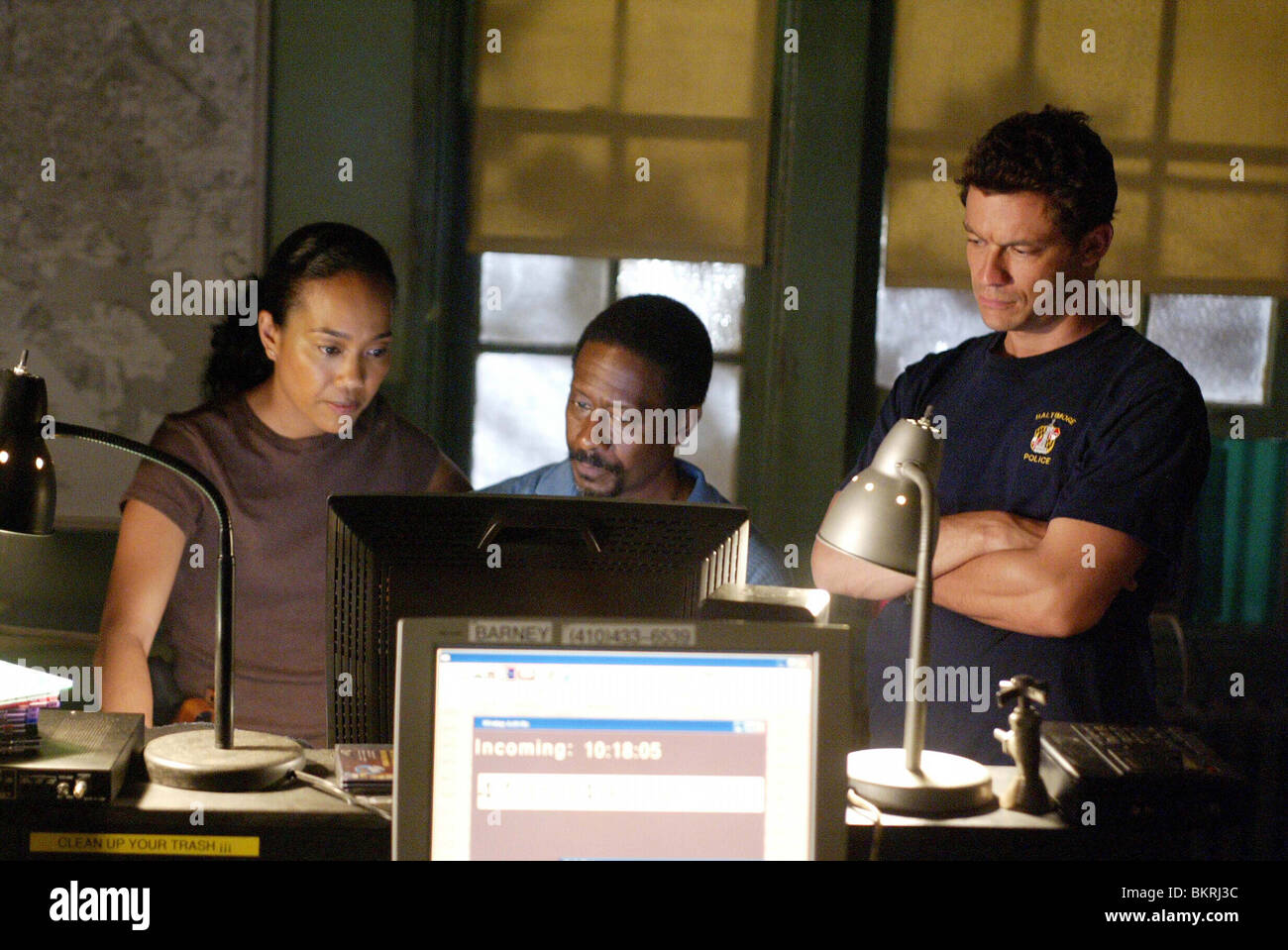 DRAHT (TV) DOMINIC WEST, SONJA SOHN, CLARKE PETERS 003 Stockfoto