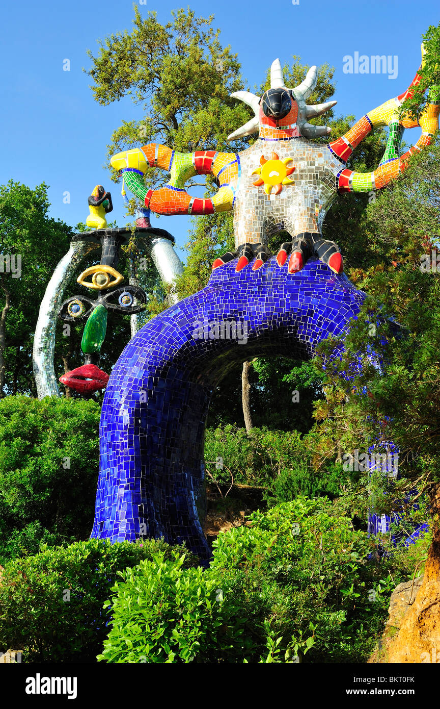 Die Sonne, der Tarot-Garten, Capalbio, Toskana, Italien Stockfotografie -  Alamy