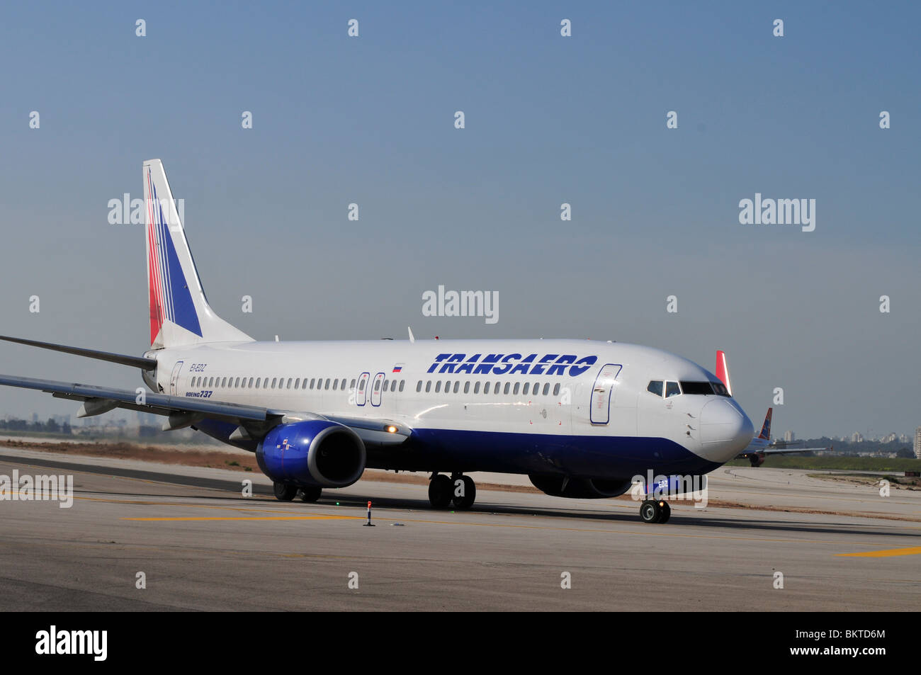 Israel, Ben-Gurion international Airport "Transaero" Boeing 737 Landung Stockfoto