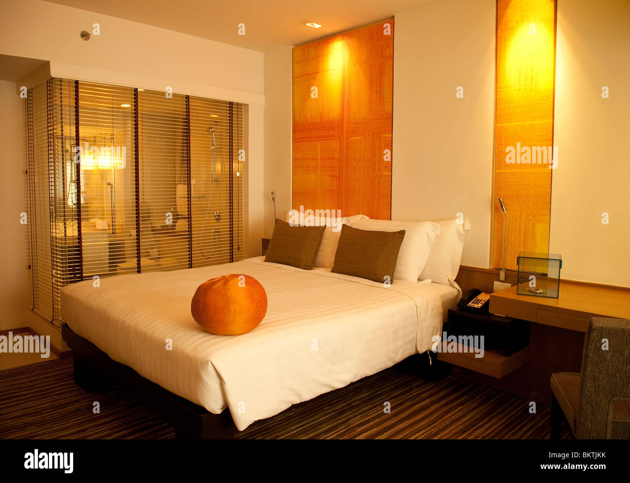 Dusit D2 Hotel Gästezimmer, Chiang Mai, Thailand. Stockfoto