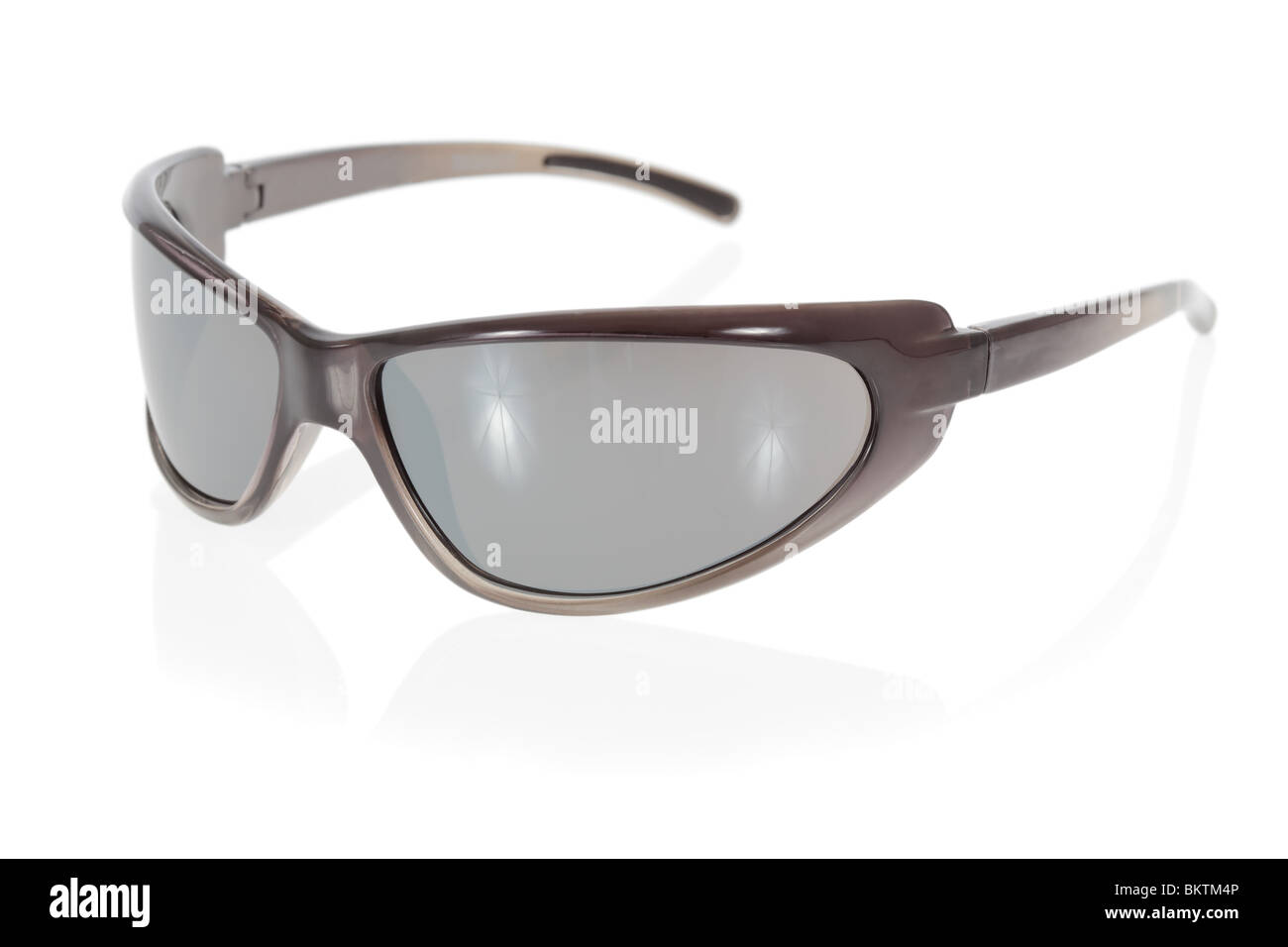 Sport-Sonnenbrille isoliert auf weißem Hintergrund Stockfoto