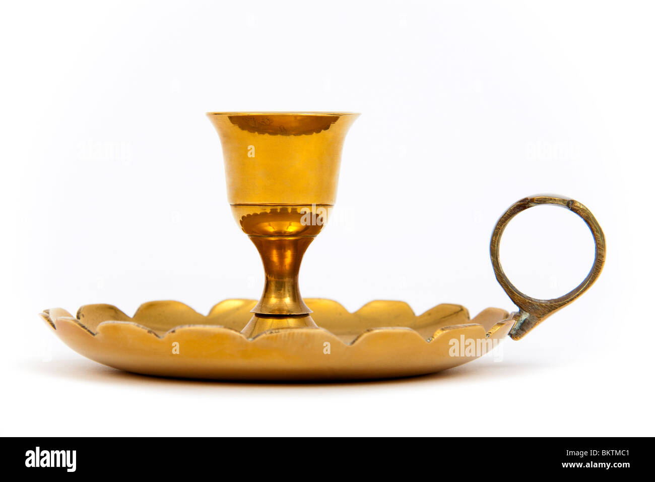 Antike viktorianische Messing Kammer Leuchter, auf weißen Hintergrund isoliert Stockfoto