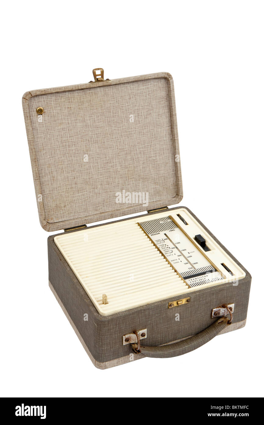 Jahrgang 1950 Ferranti frühen Transistor Kofferradio, isoliert auf weißem Hintergrund Stockfoto