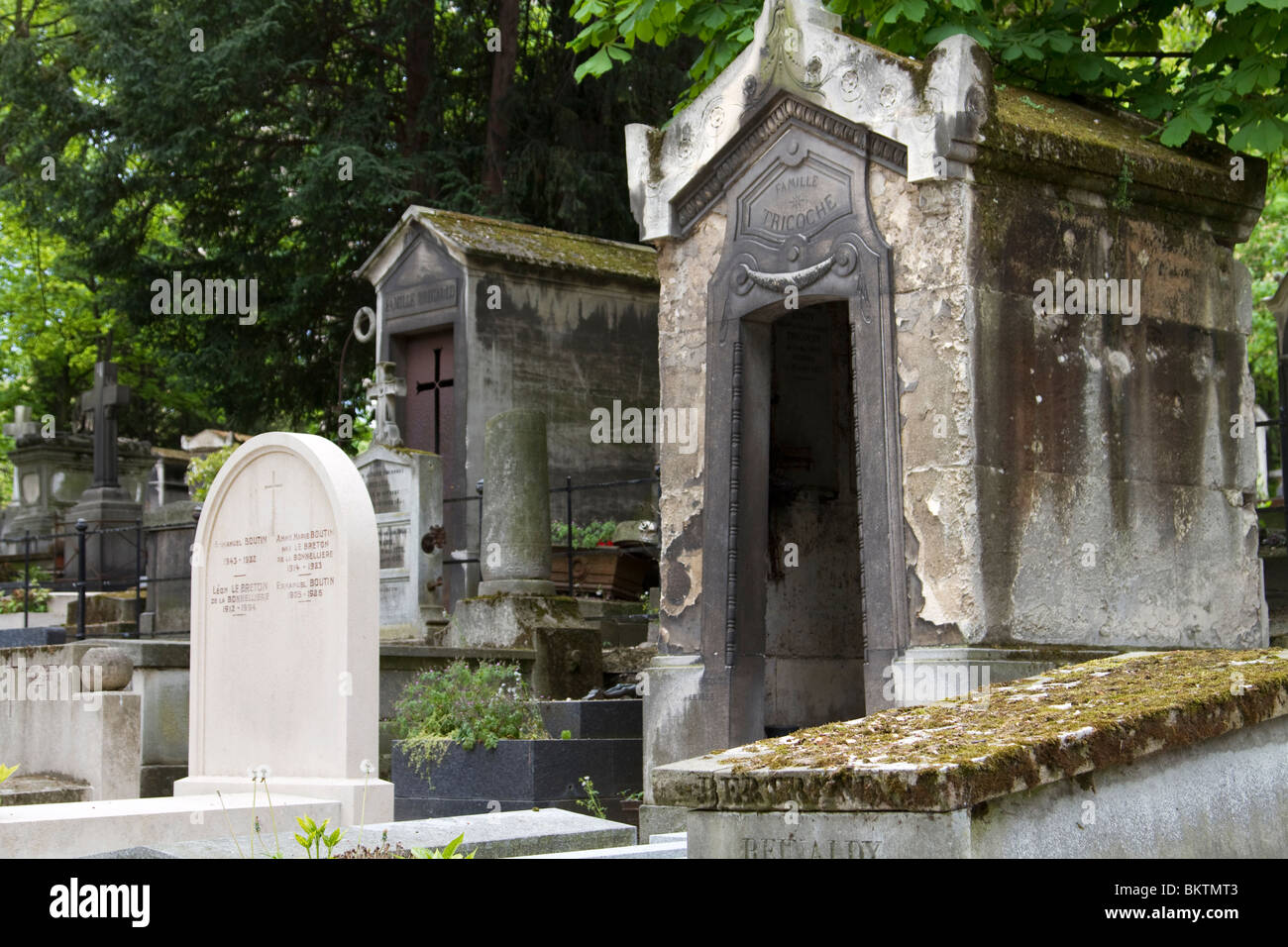 Gräber im Friedhof Montmartre, Paris Stockfoto