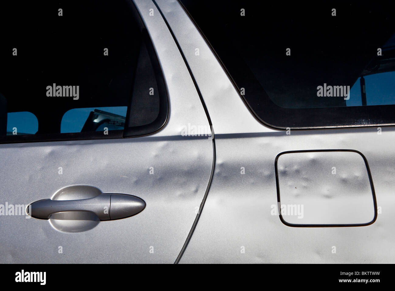 Hagelschaden Am Auto Stockfotos Und Bilder Kaufen Alamy