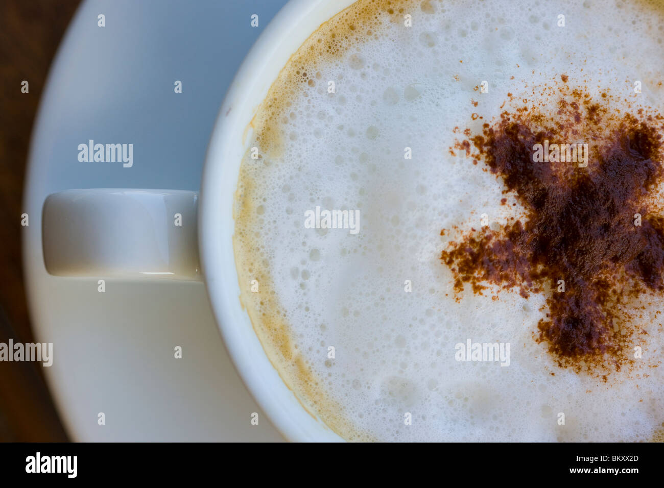 Extreme Nahaufnahme von einer Tasse Cappuccino - Vogelperspektive Stockfoto