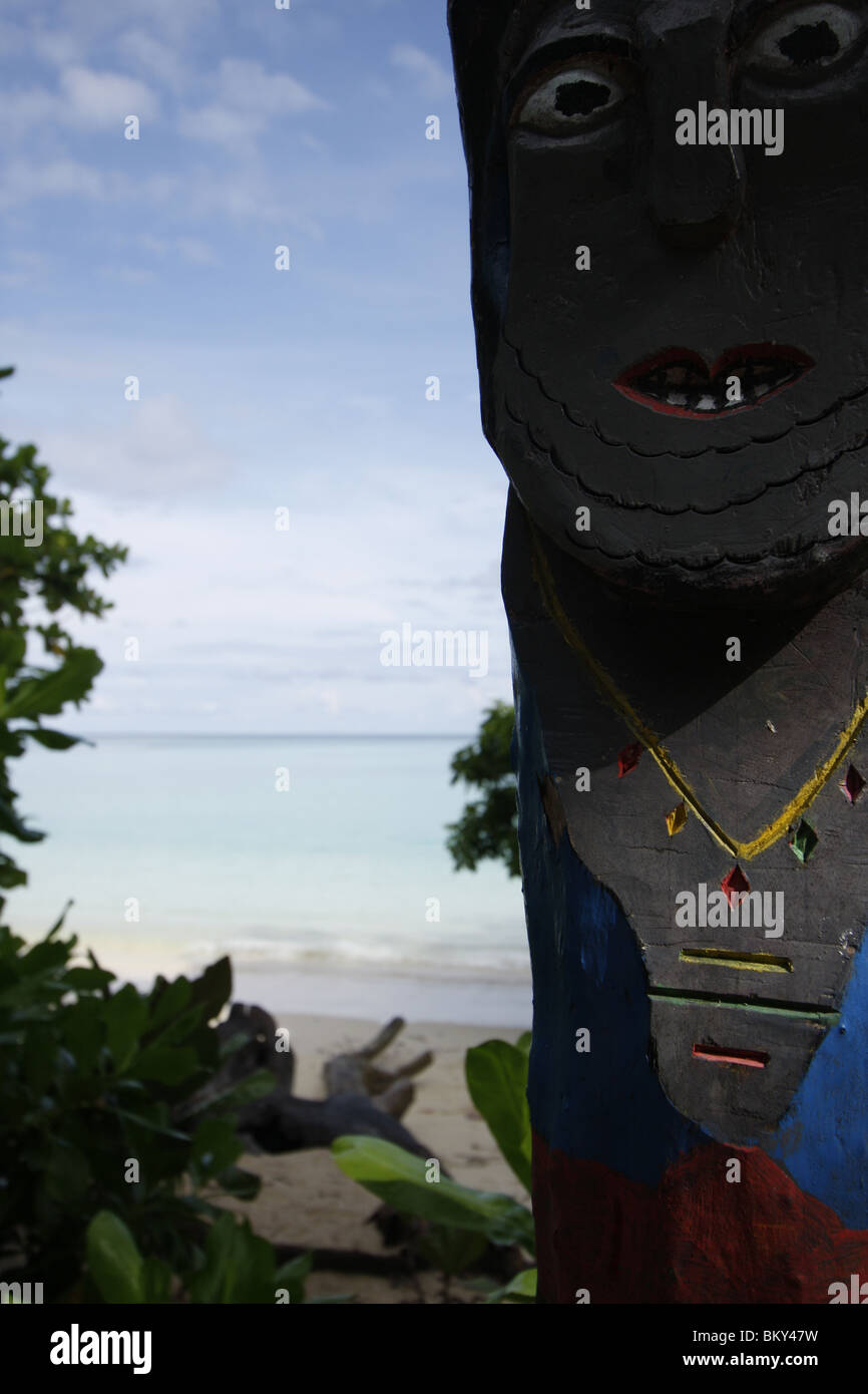 Moken Meer Nomad Totempfahl in Ko Surin marine Nationalpark, Thailand Stockfoto