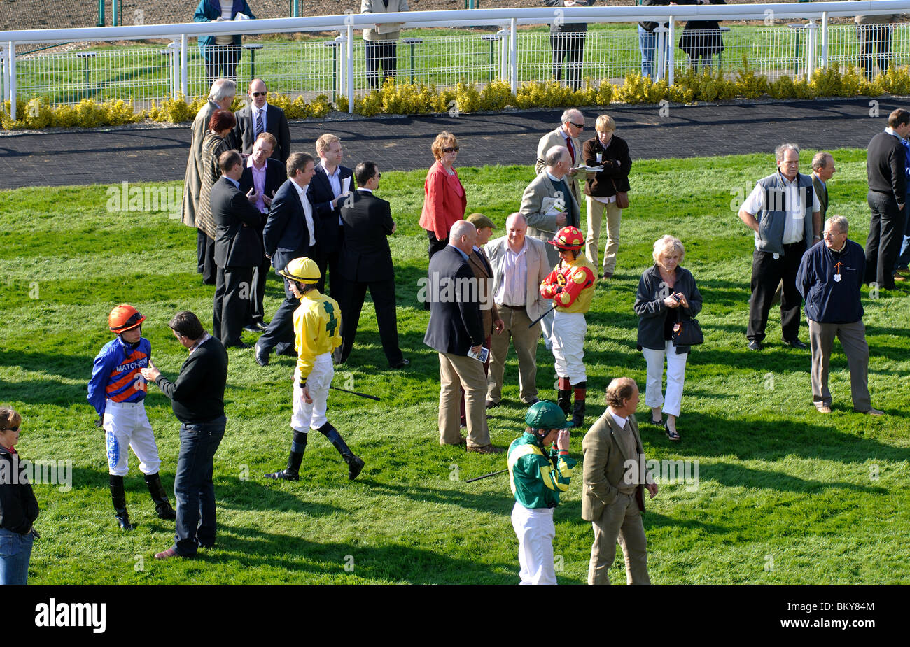 Die Parade-Ring bei Warwick Rennen, UK Stockfoto