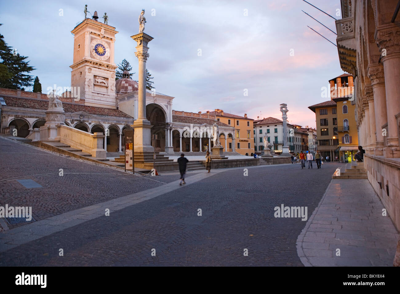 Loggia di San Giovanni auf der Piazza della Liberta in Udine, Friaul-Julisch Venetien, Italien Stockfoto