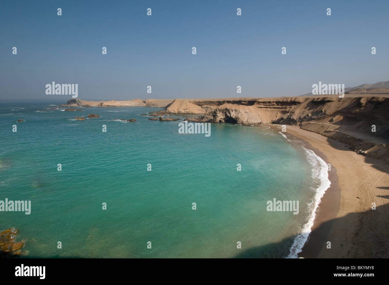 Leeren Strand an der Küste von Peru Stockfoto