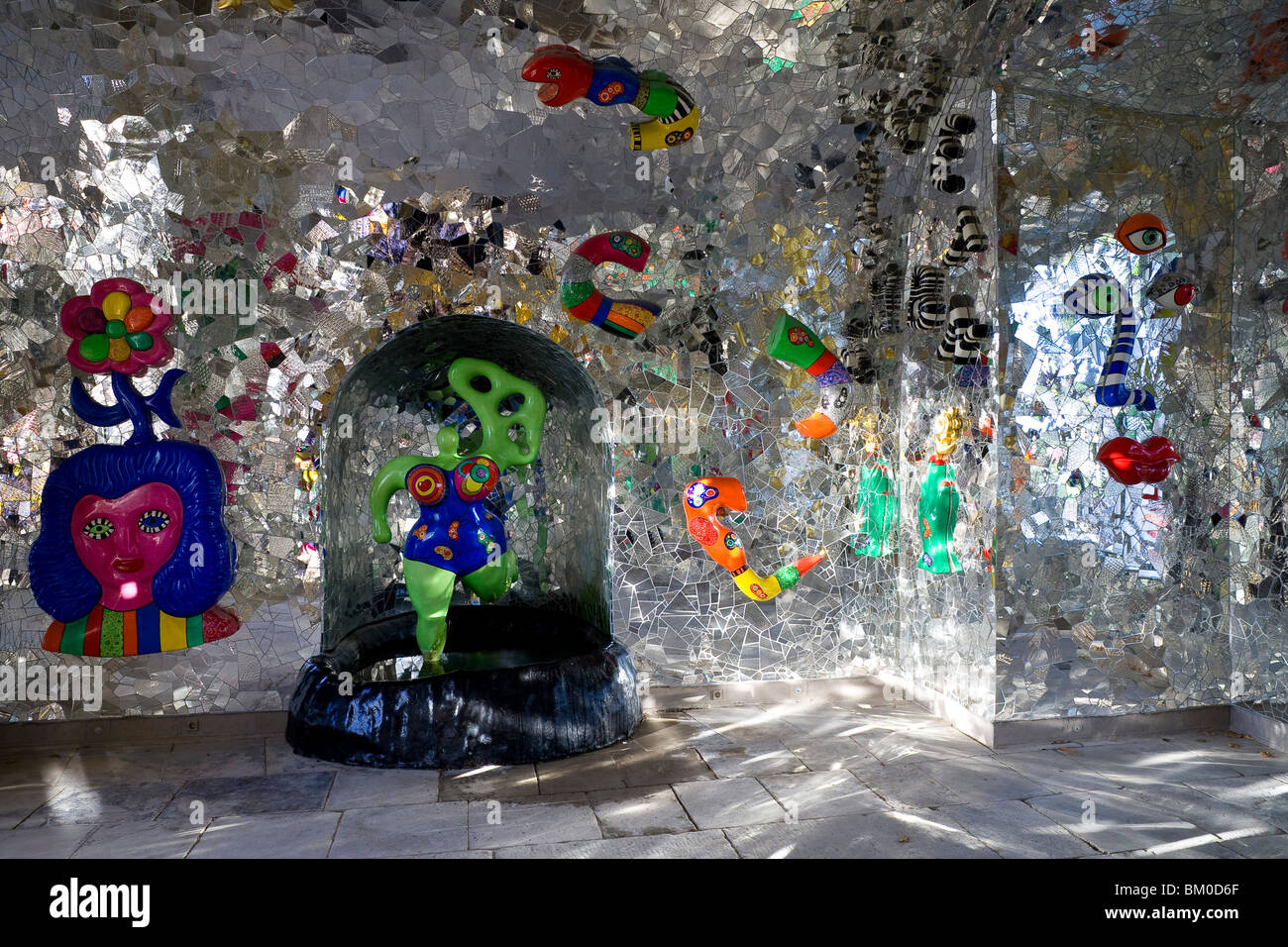 Niki de Saint Phalle Grotte, großer Garten, Herrenhäuser Gärten, Hannover, Niedersachsen, Deutschland, Europa Stockfoto
