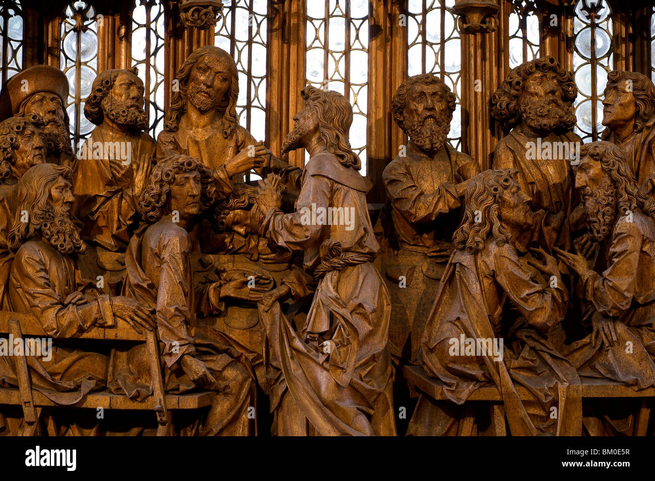 Heiliges Blut Altarbild, Detail des letzten Abendmahls von Holzschnitzers Tilman Riemenschneider in der St. Jakob Kirche in Rothenburg ob Stockfoto Heiliges Blut Altarbild, Detail des letzten Abendmahls von Holzschnitzers Tilman Riemenschneider in der St. Jakob Kirche in Rothenburg ob Stockfoto