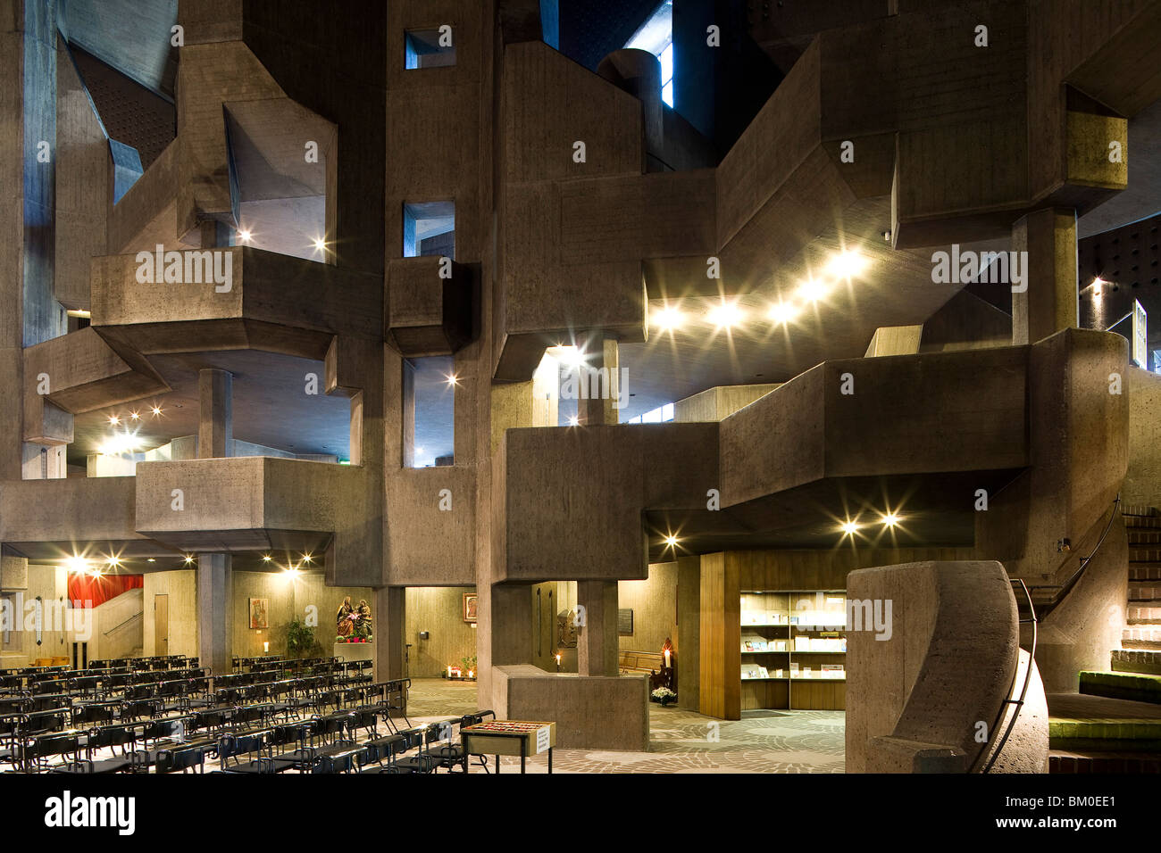 Wallfahrt Neviges Kirche, bauen im Jahr 1968 vom Architekten Gottfried Böhm, Neviges, Bergisches Land, Nordrhein Westfalen, Keim Stockfoto