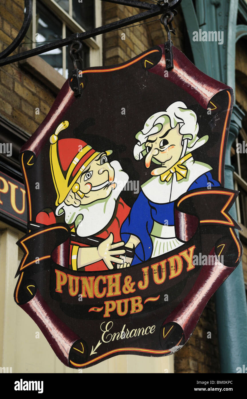 Der Punch and Judy Pub melden, Covent Garden, London, England, UK Stockfoto