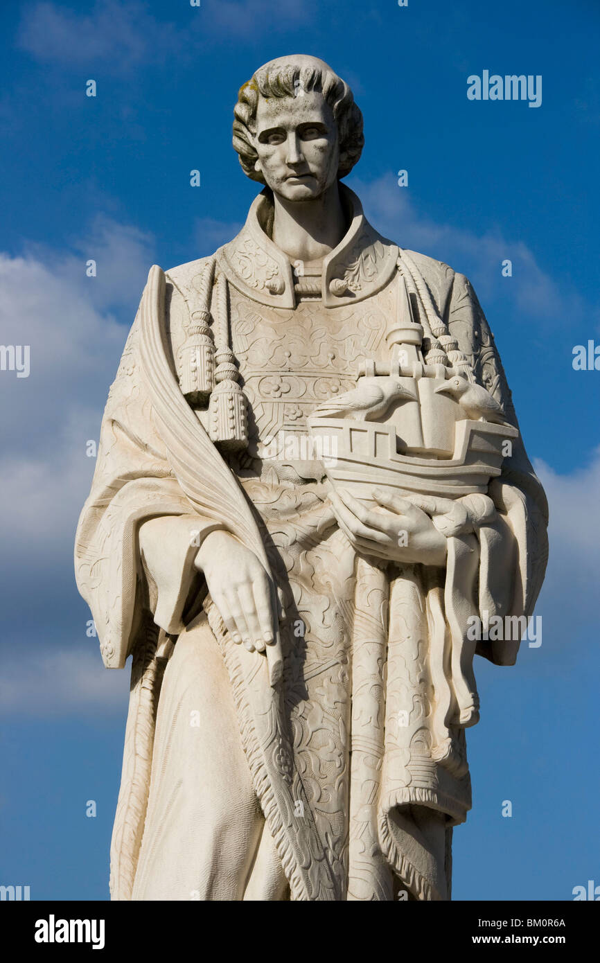 Statue des Schutzheiligen San Antonio von Lissabon Portugal Westeuropa Stockfoto