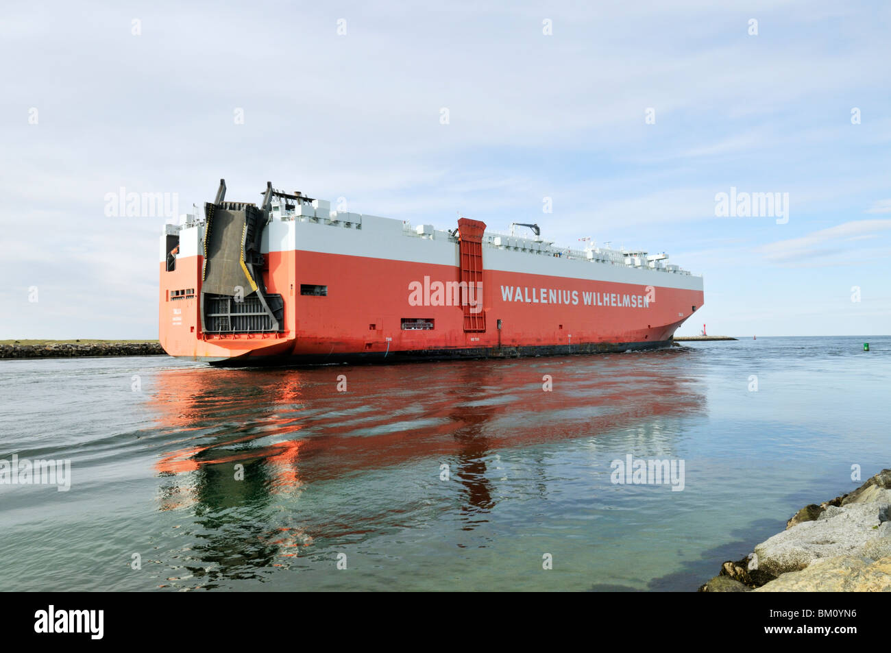 PCTC, reine Auto- und LKW-Spediteur, Transport Schiff Talia von Wallenius Wilhelmsen in Cape Cod Canal USA Kreuzfahrten Stockfoto