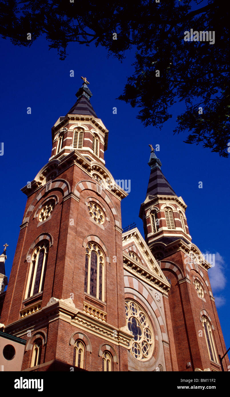 Niedrigen Winkel Ansicht einer Kirche, St. Mary Roman Catholic Church, Detroit, Michigan, USA Stockfoto