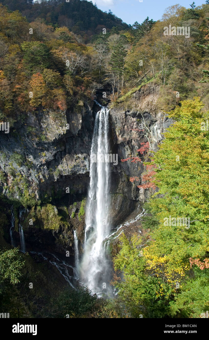 Kegon-keine-Taki, Wasserfall 97m hoch, Chuzenji, Nikko, Honshu, Japan Stockfoto