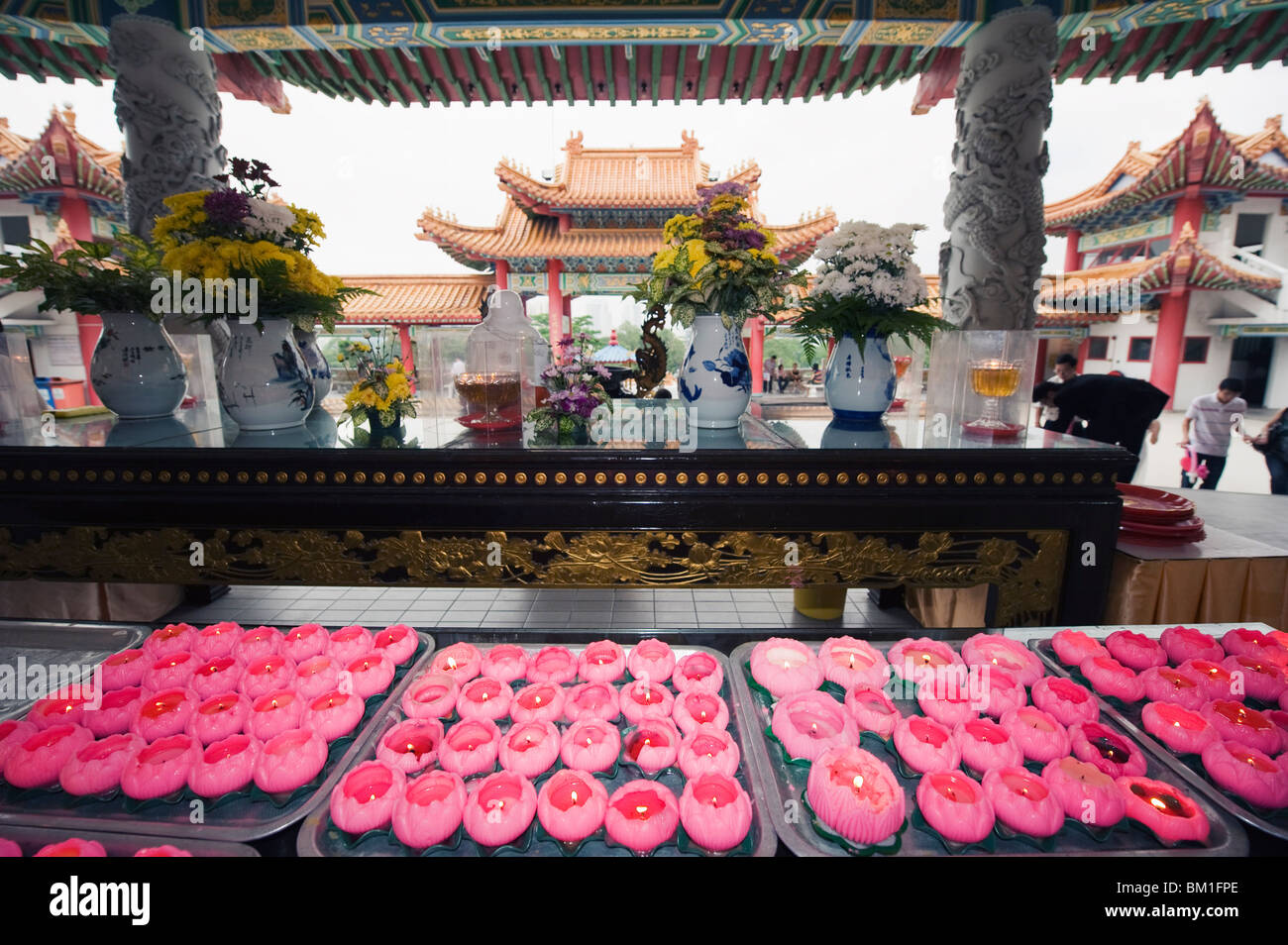 Kerzen im Thean Hou chinesischen Tempel, Kuala Lumpur, Malaysia, Südostasien, Asien Stockfoto