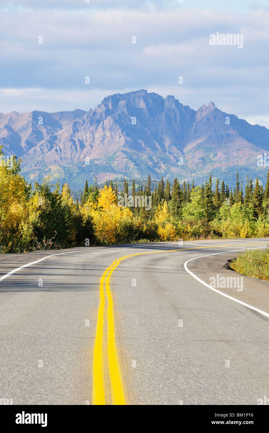 Parks-Highway und Alaska Range, Alaska, Vereinigte Staaten von Amerika, Nordamerika Stockfoto