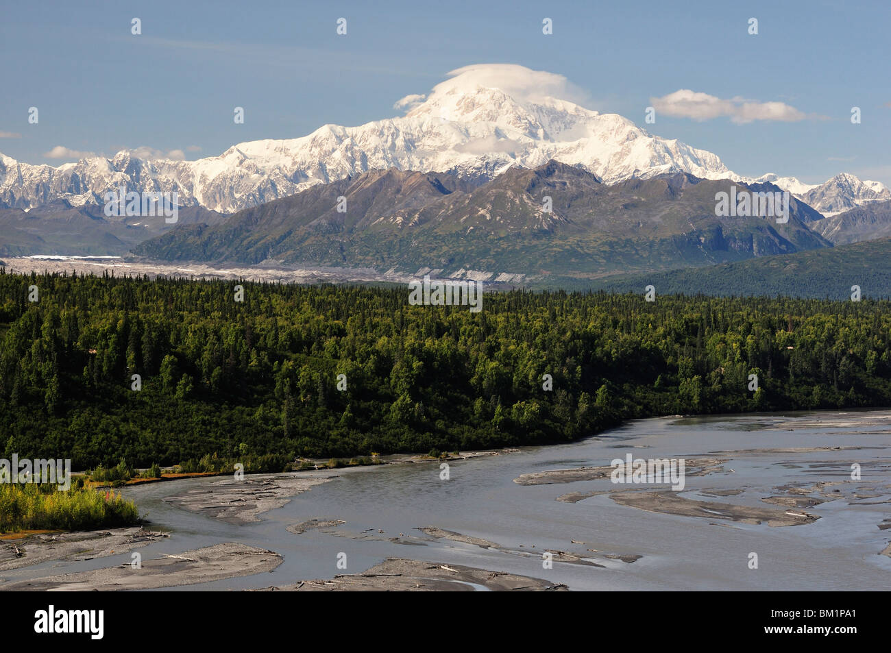 Mount McKinley (Denali Mount) und Chulitna River, Alaska, Vereinigte Staaten von Amerika, Nordamerika Stockfoto