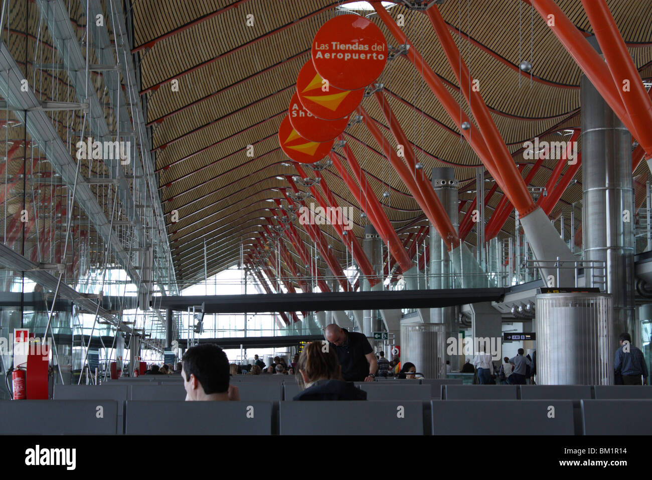 Terminal 4 am Flughafen Madrid Stockfoto