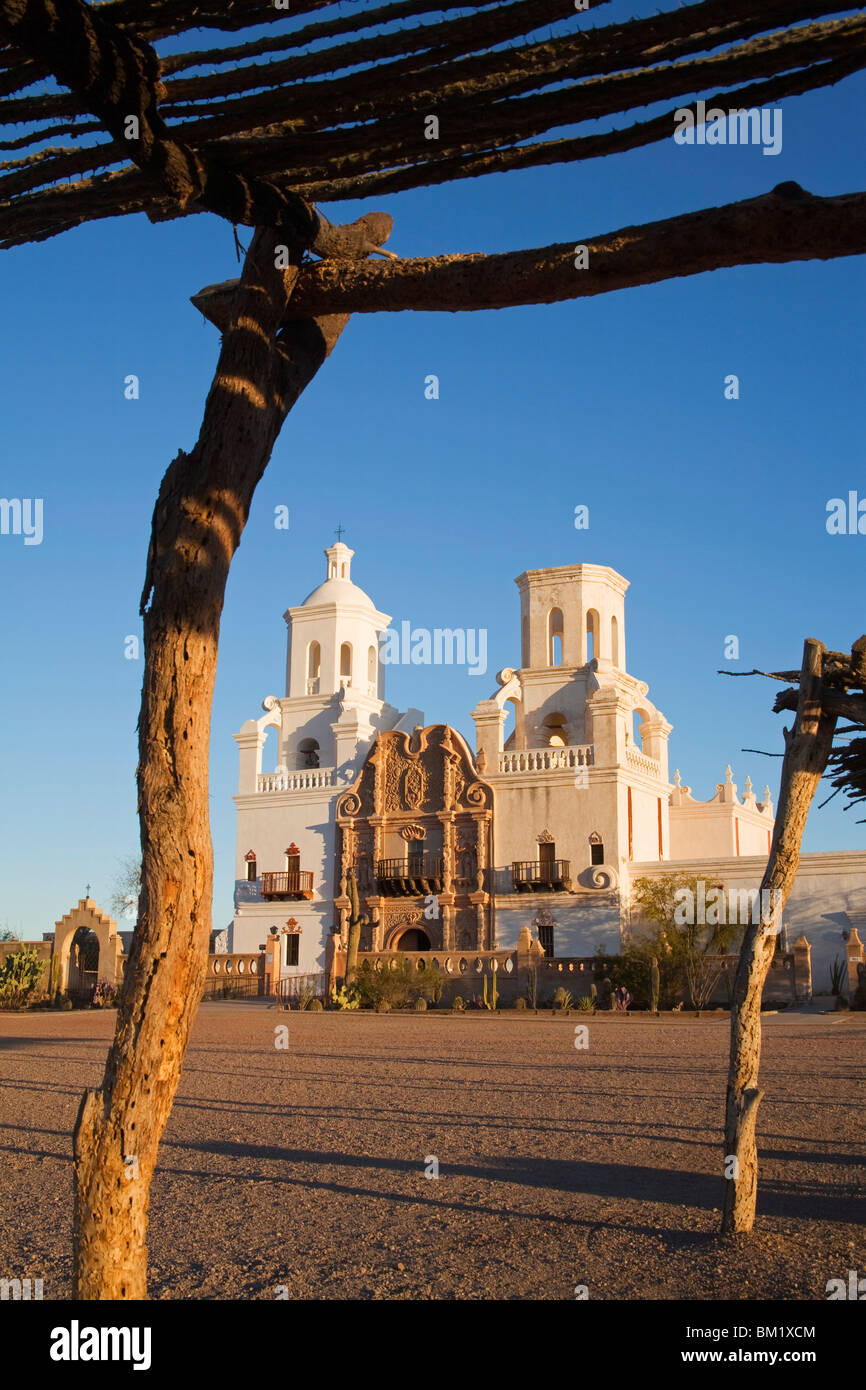 Mission San Xavier del Bac, Tucson, Arizona, Vereinigte Staaten von Amerika, Nordamerika Stockfoto
