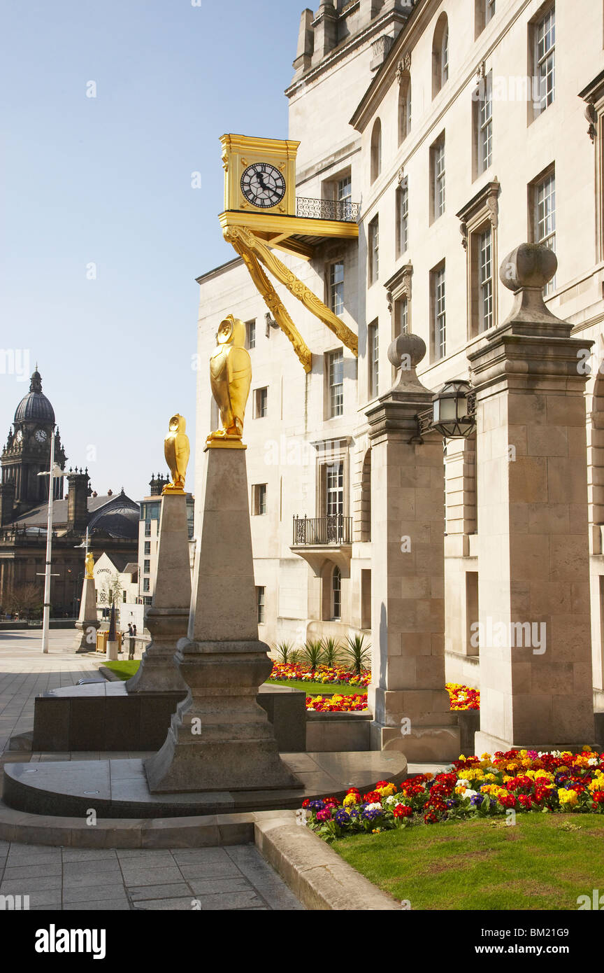 Stadthalle mit Rathaus in Leeds Großbritannien Stockfoto