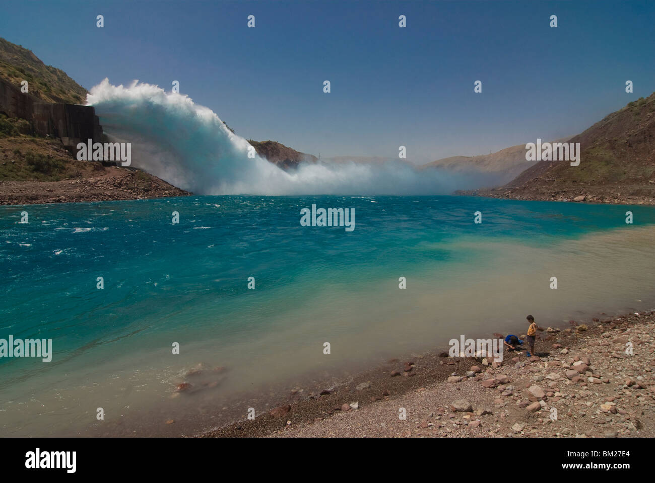 Nurek dam tajikistan Fotos und Bildmaterial in hoher Auflösung Alamy