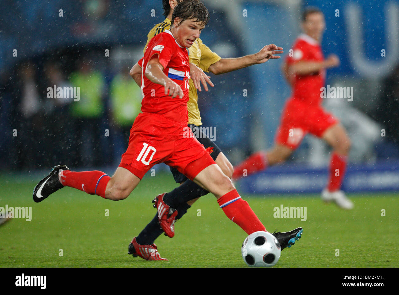 Andrei Arschavin (Russland) im Halbfinalspiel der UEFA Euro 2008 gegen Spanien am 26. Juni 2008 im Ernst Happel Stadion. Nur redaktionelle Verwendung. Kommerzielle Nutzung verboten. (Foto: Jonathan Paul Larsen / Diadem Images) Stockfoto